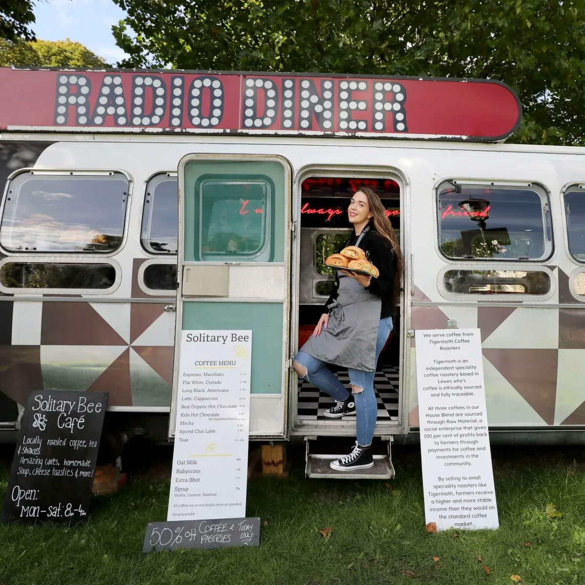 MoulsecoombPlace tweet media