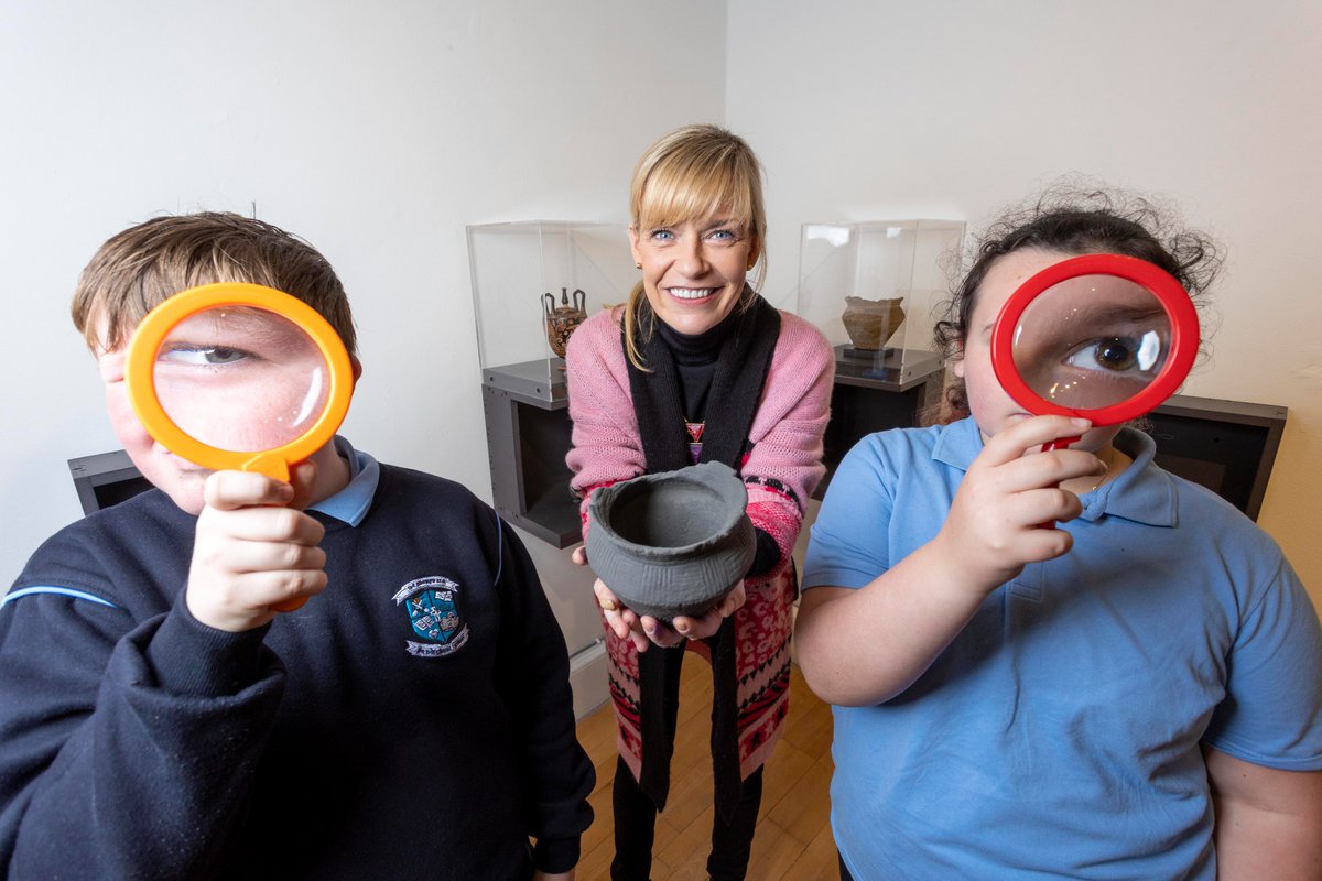 HuntMuseum's tweet photo. Great day to explore Made of Earth @HuntMuseum. Open til 5pm today 😎

Come and experience ceramics through the Senses, VR &amp; Games! 🔎🏺

📷@aephoto1

#MadeofEarth #VR #Games #ceramics #exhibition @Lancophone https://t.co/dVlJhZTLug