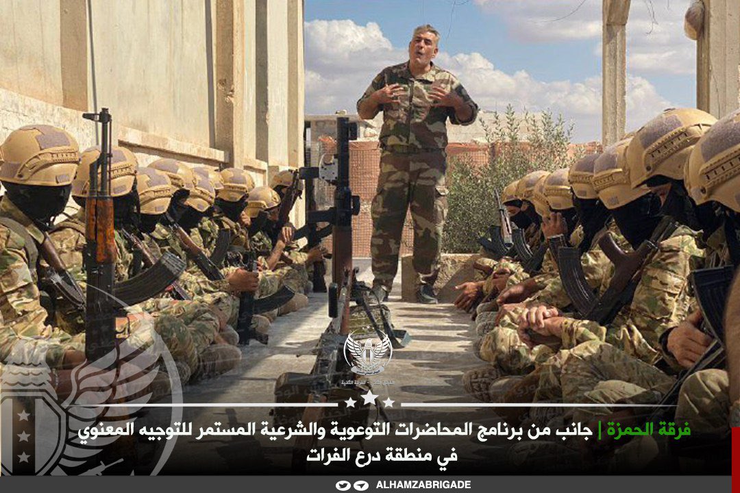 alhamza_brigade's tweet photo. #الجيش_الوطني_السوري
#الفيلق_الثاني_الفرقة_الثانية  
#فرقة_الحمزة_قوات_خاصة 
جانب من برنامج المحاضرات التوعوية والشرعية المستمر للتوجيه المعنوي
 في منطقة درع الفرات https://t.co/t5UTOgEdwL