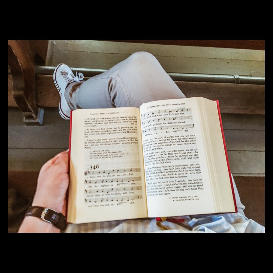 PhilineHansen's tweet photo. #philinehansen : sings in the church #nienstedten in #elbchaussee ! Thank you! https://t.co/4aYrkKqrP3