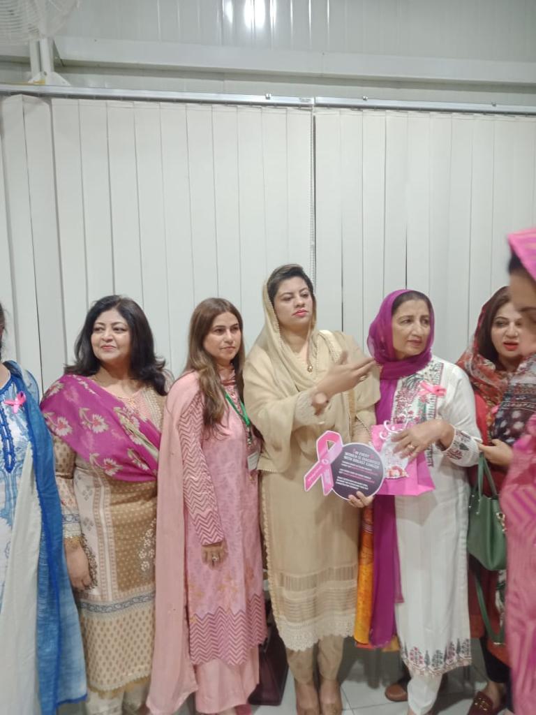 wing_region's tweet photo. بریسٹ کینسر آگاہی پروگرام اسلام آباد ریجن وومن ونگ پاکستان تحریک انصاف کی طرف سے مرکزی سیکٹیریٹ پاکستان تحریک انصاف میں منعقد کیا گیا۔جس میں مرکزی صدر وومن ونگ کنول شوزب نے خصوصی شرکت کی 
#ثوبیہ_عباسی انفارمیشن سیکرٹری وومن وونگ اسلام آباد ریجن https://t.co/gYogkUN7gH