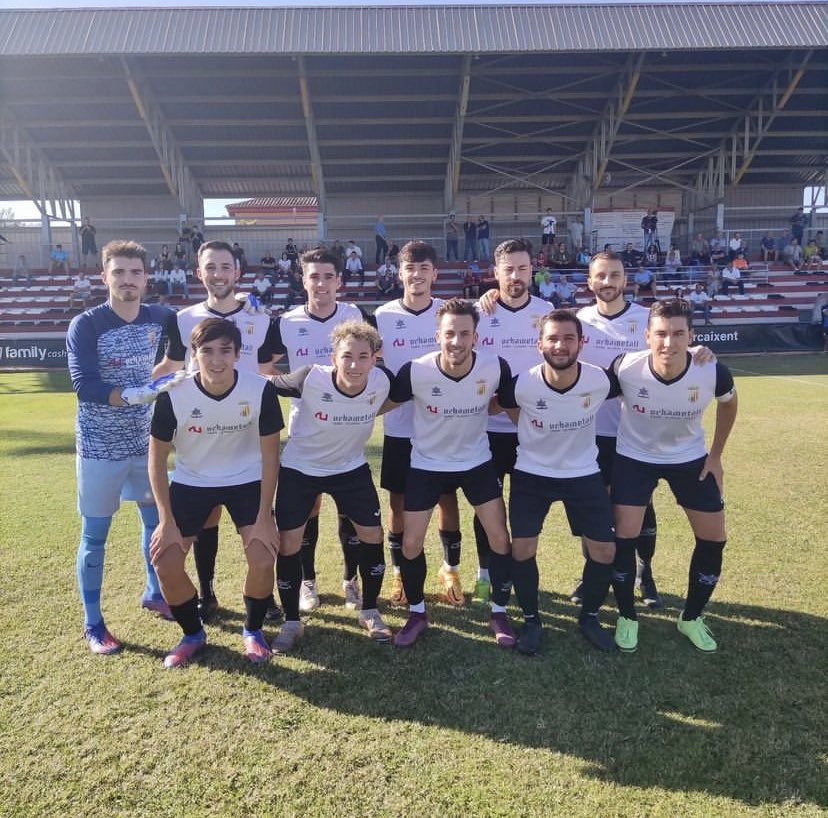 Nuevo partido, nuevo reto 🛡️⚔️

Que sigan las buenas sensaciones ⚽️

<a href="/UDCarcaixent/">UD.CARCAIXENT</a> ⚪️⚫️