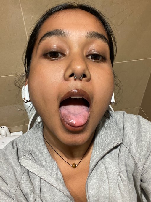 Cum in here 💦 https://t.co/T4myWEUkyJ<a href="/tag/onlyfans"class="tags"><span>#onlyfans</span></a>