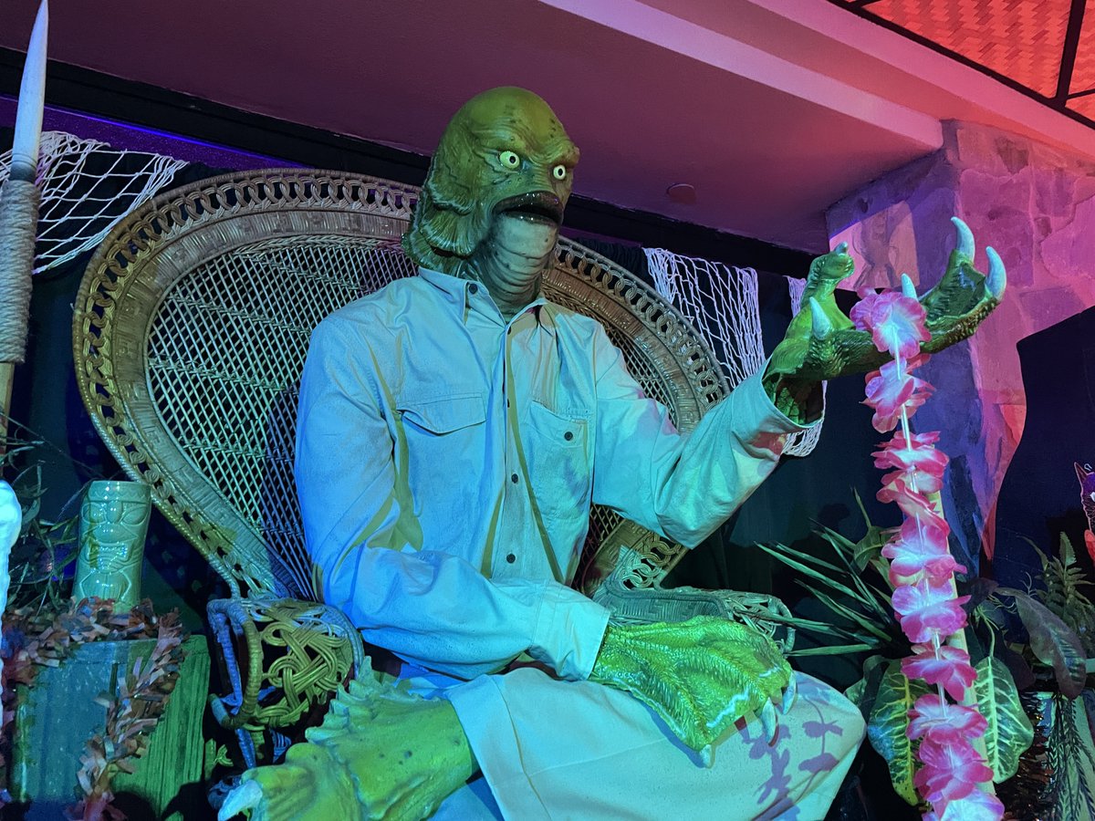 AliciaStella's tweet photo. We must savor the Dead Coconut Club while we can! Every night it’s open is a gift. And I love the new upstairs lagoon room! https://t.co/op0Ws5m6NN
