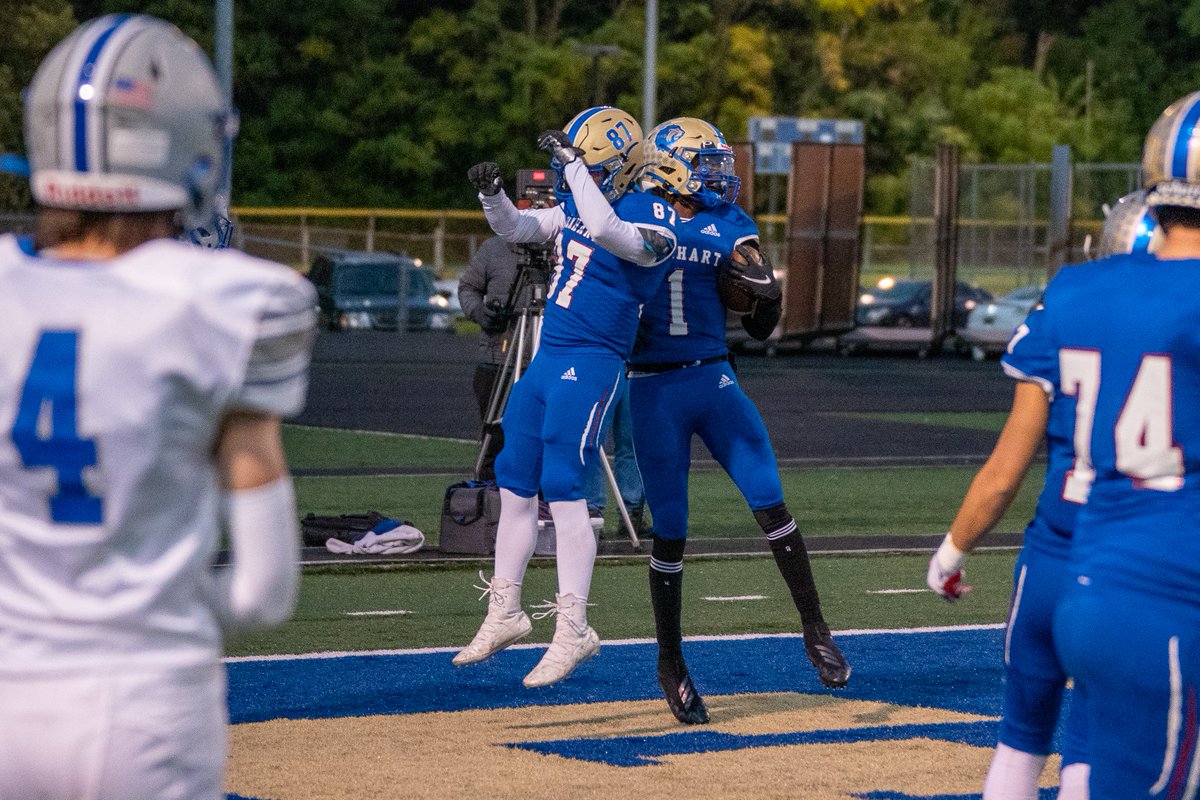 ElkhartNight's tweet photo. Elkhart Lions maul Marian 35-0 on Senior night!   Set: 8 @ElkhartLionsFB @ElkhartHSSports @ElkhartClub @CoachCurry213 @Fbtcoach @coachsaintlouis @ElkhartLions @hockeypimp17 @BallCoachMiller #PTP https://t.co/TkwcSnsrNE