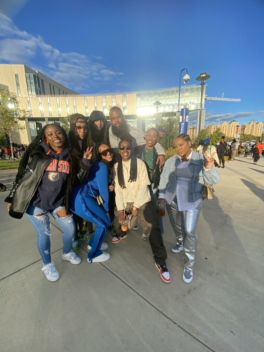 _ooreally's tweet photo. This is a love you canโt buy ๐งก๐ซ๐ญ #morganstatehomecoming https://t.co/pHN3jysLv4