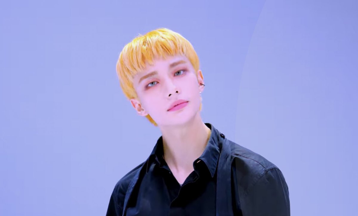 <a href="/M2MPD/">MPD(엠피디)</a> <a href="/Stray_Kids/">Stray Kids</a> #BEORIGINAL_스트레이키즈 

항상 믿고 보는 스춤!!🤟🤟
스춤에서 아기도토리 수집 완 🌰
마지막에 애들 얼굴 얼빡까지 최고최고 💗 조명맛집 스춤은 오늘도 스키즈가 찢어따 (*≧∀≦*)  스춤 항상 143 합니다 🫶🏻 (현진이 폴라 받고싶은사람? 쩌요~~~~ 🙌