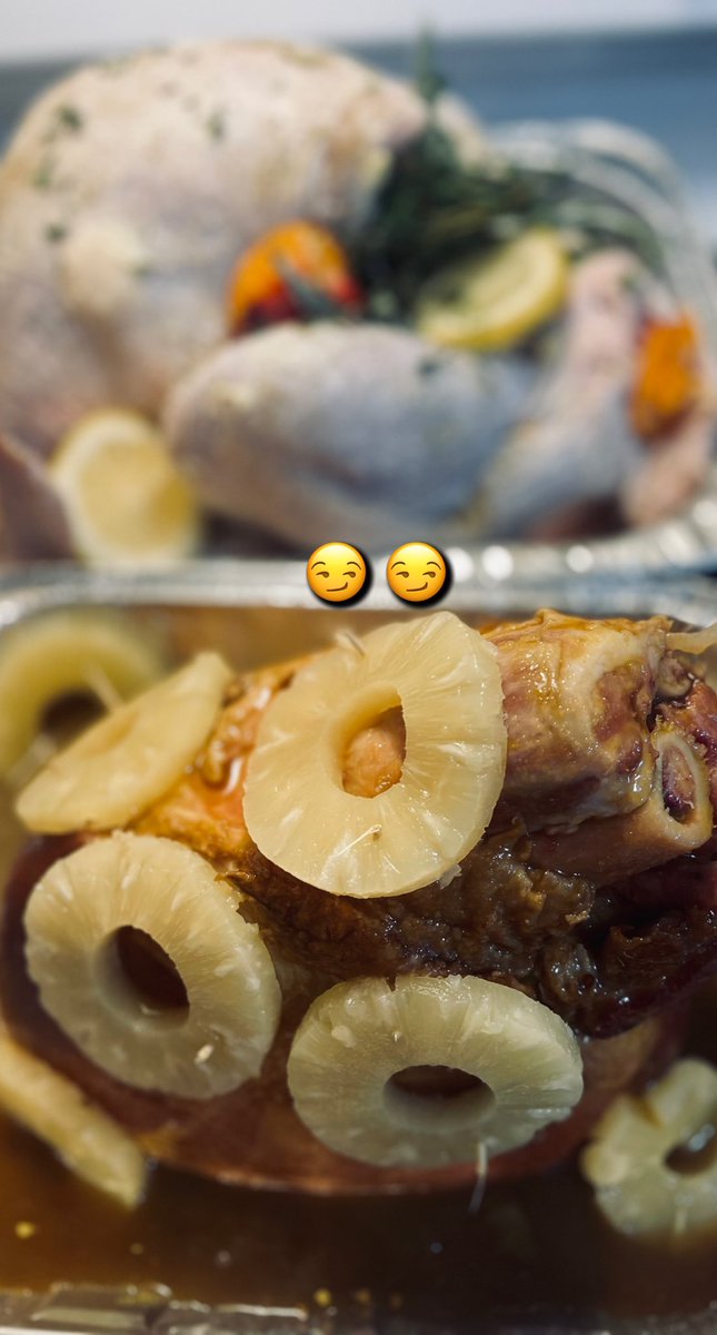 TracyMurphy101's tweet photo. Happy thanksgiving 🦃☺️ https://t.co/vRfYUNOuGn