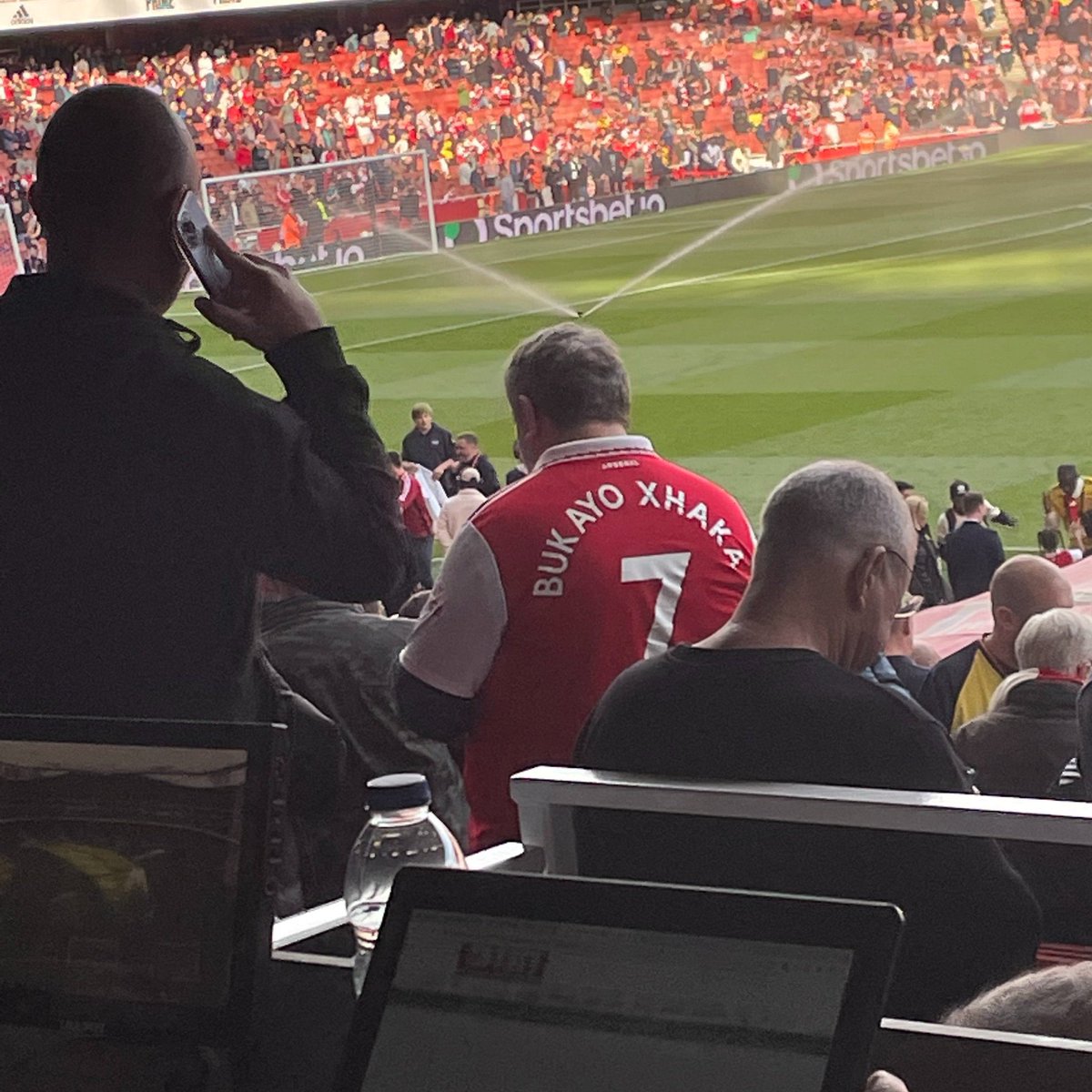 Unbelievable Jeff tweet media