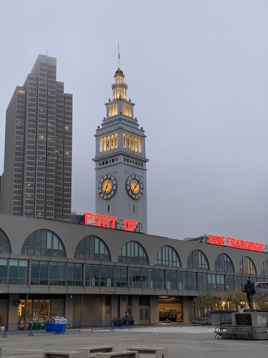 AnjaSrienc's tweet photo. So excited to be at #CNS2022 in San Francisco, spending the morning learning about bypass and management of complex CV lesions! @CNS_Update @cvsection @mtlawton https://t.co/EO25hMMACR
