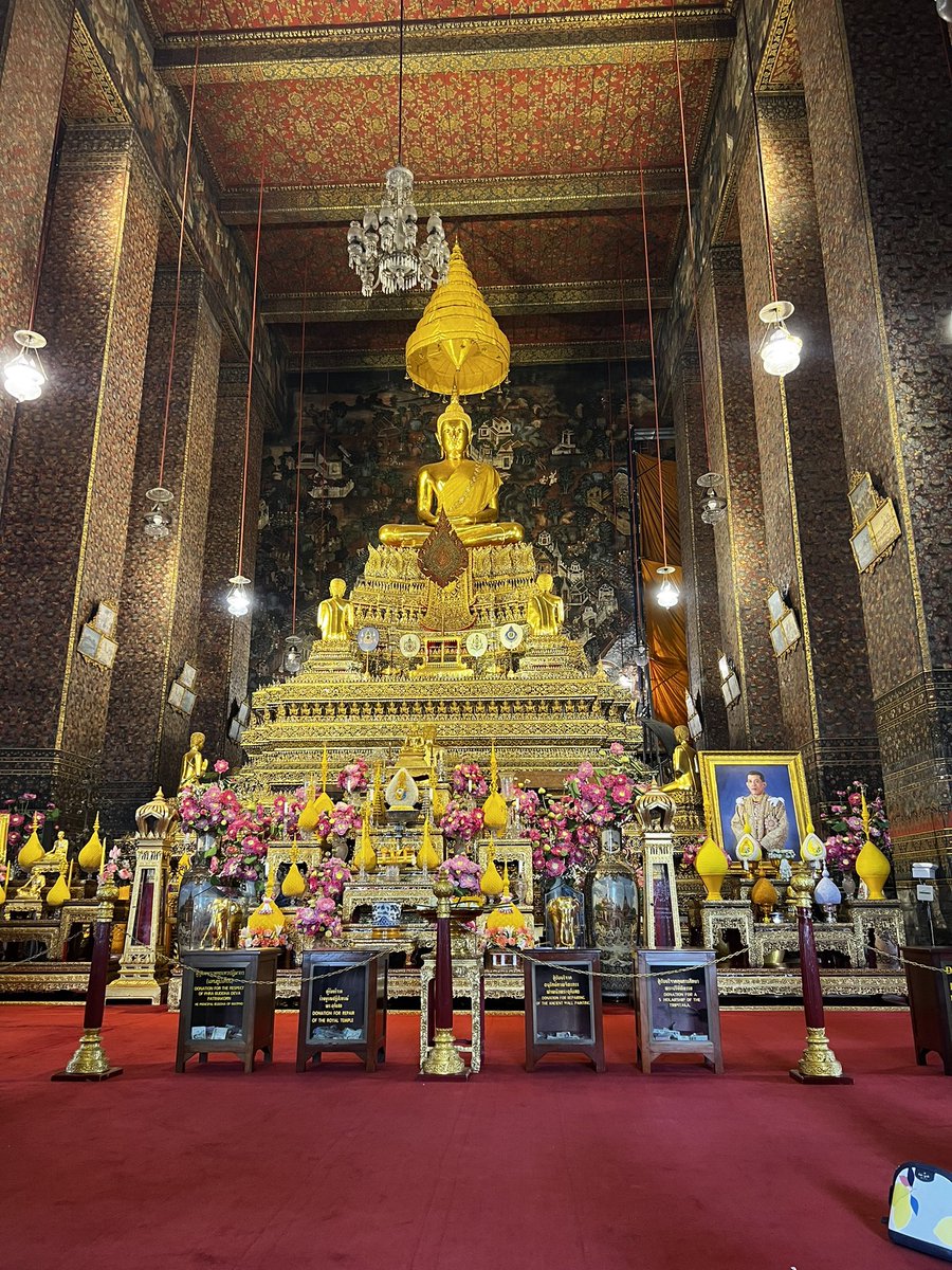 _ginge28's tweet image. Wat Pho is by far one of the best places I’ve ever been