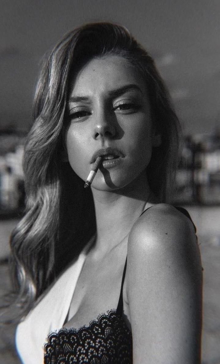 Moore_Ana_'s tweet photo. •Aɴαѕтαѕια Moore•
𝖧𝖾𝗋𝖾𝖽𝖾𝗋𝖺 𝖽𝖾 𝗎𝗇𝖺 𝖿𝖺𝗆𝗈𝗌𝖺 𝖼𝖺𝗌𝖺 𝖽𝖾 𝗆𝗈𝖽𝖺𝗌
     𝖬𝗈𝖽𝖺, 𝗏𝗂𝖺𝗃𝖾𝗌, 𝖽𝗂𝗇𝖾𝗋𝗈, 𝗉𝗅𝖺𝖼𝖾𝗋
𝖳𝖾𝗇𝖾𝗋 𝗎𝗇𝖺 𝖻𝗈𝗇𝗂𝗍𝖺 𝗋𝖾𝗅𝖺𝖼𝗂𝗈́𝗇 𝖼𝗈𝗇𝗆𝗂𝗀𝗈 𝖾𝗌 𝖿𝖺́𝖼𝗂𝗅, 𝗈𝖻𝖾𝖽𝖾́𝖼𝖾𝗆𝖾.

          Rե+Ɱց=Ɗʍ https://t.co/FDeTXV5cM6