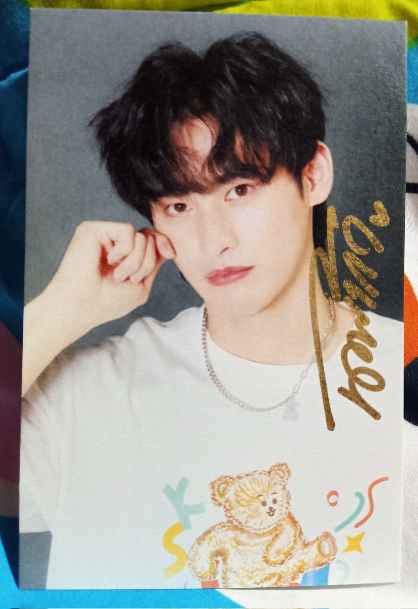 Jhajar1989's tweet photo. ปล่อยของสะสมน้าา 
🥰ปล่อยการ์ดเก้า พร้อมลายเซ็นสด  ใบละ 2,000 บาท / ไม่มีลายเซ็น 1,000 บาท
🥳ปล่อยการ์ดอัพ ไม่มีลายเซ็น ใบละ 1,000 บาท ค่าส่ง 50 บาท 🙏สนใจ DM. นะคะ
#KSEEMUPtothesky
#ตลาดนัดเก้าอัพ
#ตลาดนัดกั๊พอ้าว
#uppoompat
#นับสิบจะจูบ
#number_9th
#งุ้งงิ้งๆของนพเก้า https://t.co/xAA2qEuYa7
