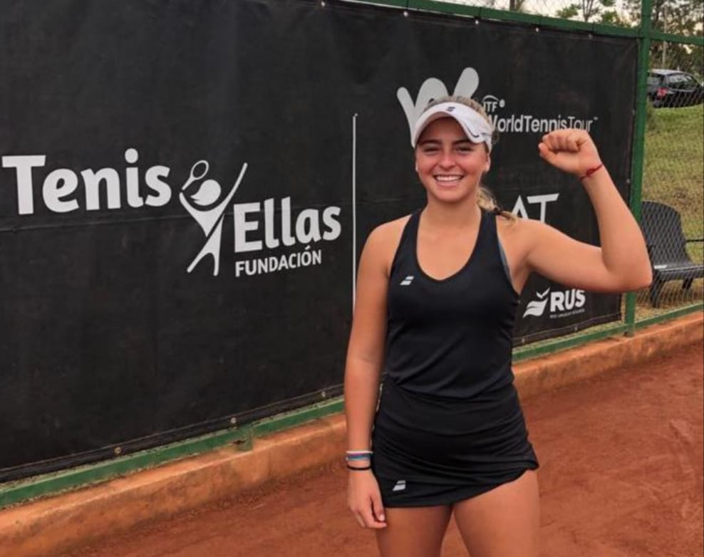La cordobesa Luciana Moyano (2005) se consagró CAMPEONA del W15 de Eldorado. Primer título profesional. Impresionante semana. Hoy remontó set y break abajo. Será 880° WTA con 20 puntos. MERECIDÍSIMO. Un futuro extraordinario.
¡Felicitaciones <a href="/LMoyano27/">luli_moyano27</a>!

📸 <a href="/TenisxEllas/">TenisxEllas</a>