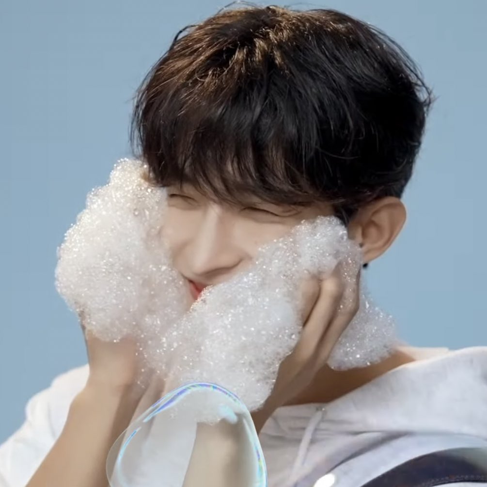 dayfordk's tweet photo. 🫧🤍 #도겸 https://t.co/jSVj4GQxXg
