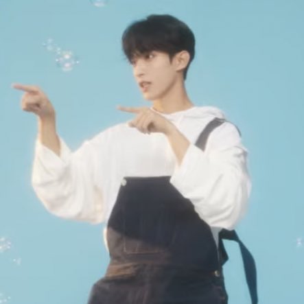 dayfordk's tweet photo. 🫧🤍 #도겸 https://t.co/jSVj4GQxXg