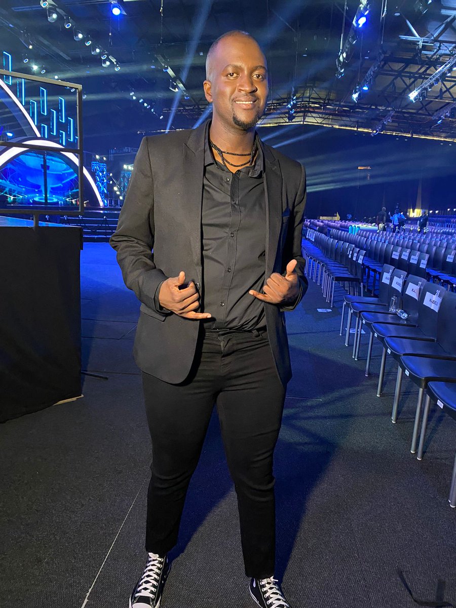 IdolsSA's tweet photo. The #IdolsSA Top 6 is full! Thapelo has made the cut. https://t.co/hGVQdYCFg8 https://t.co/8UtkKLisn5