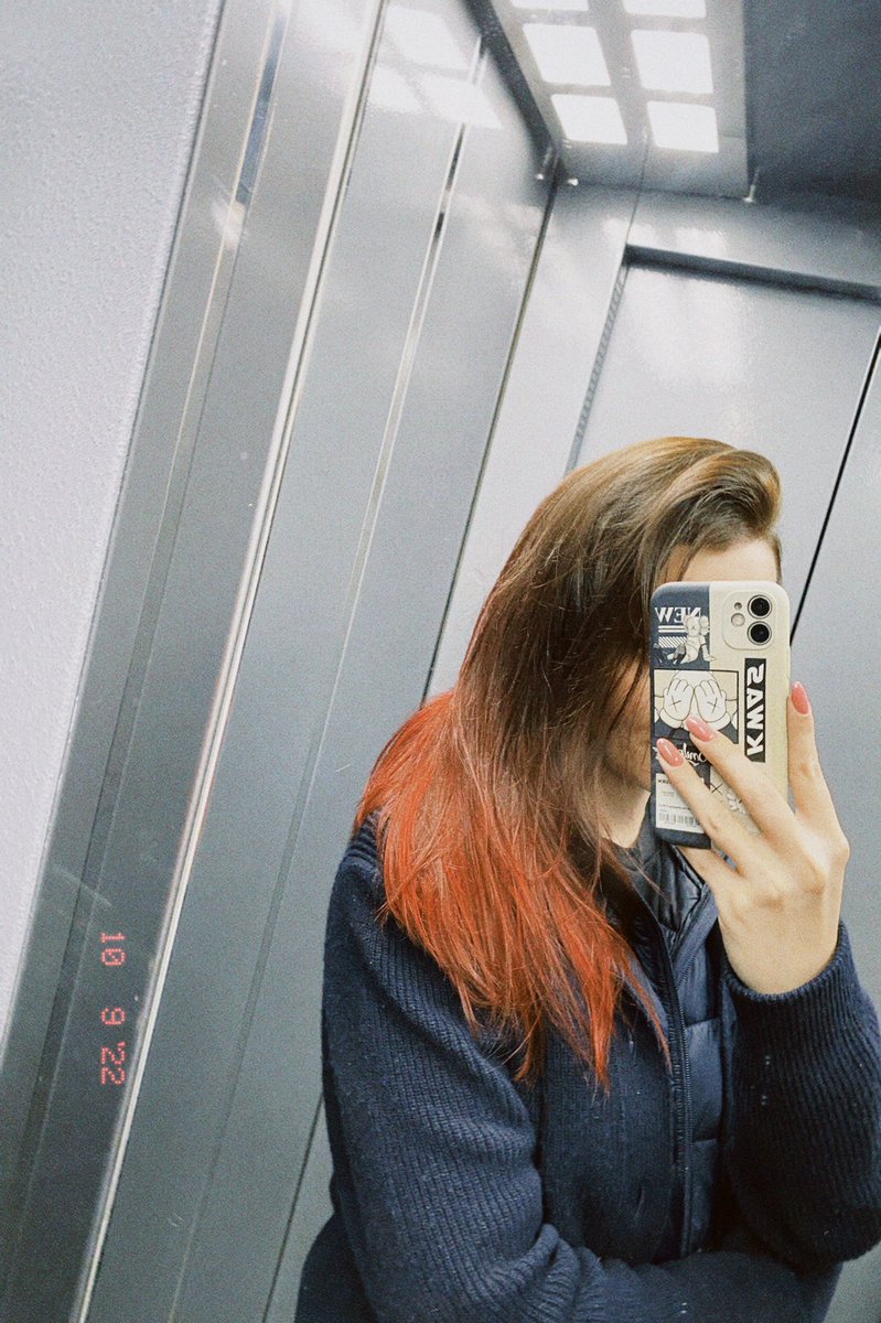 vera_fadeeva's tweet photo. 🫳🏼🤍 https://t.co/y5uPmu6Mal