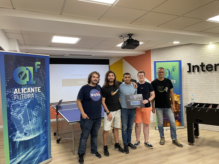 interacso's tweet photo. ⚛️🏆El equipo exp0 se han llevado el primer premio de 1200€ por sus contribuciones al ecosistema #React ⚛️ 🏆en⚛️ #opensourcejam Alicante
Gracias @teralco
@AlicanteFutura @ImpulsAlicante
nos queda el buen sabor de boca por las contribuciones y por lo bien que lo hemos pasado https://t.co/oaBq7RPJ6W