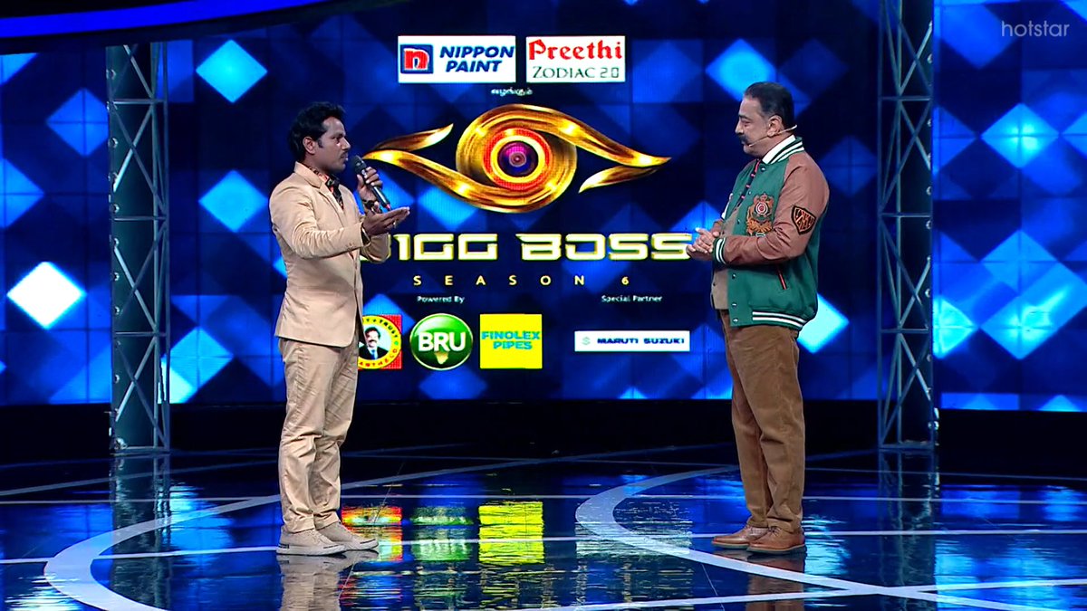 XpressCinema's tweet photo. #Amudhavanan is a GEM! We have heard a lot of KPY contestants talk very highly of him, and it is nice to see #KamalHaasan amplify that validation!

#பிக்பாஸ் #GrandLaunch #BiggBossTamil6 #BiggBossTamil #BiggBoss https://t.co/VkfhvQncZp