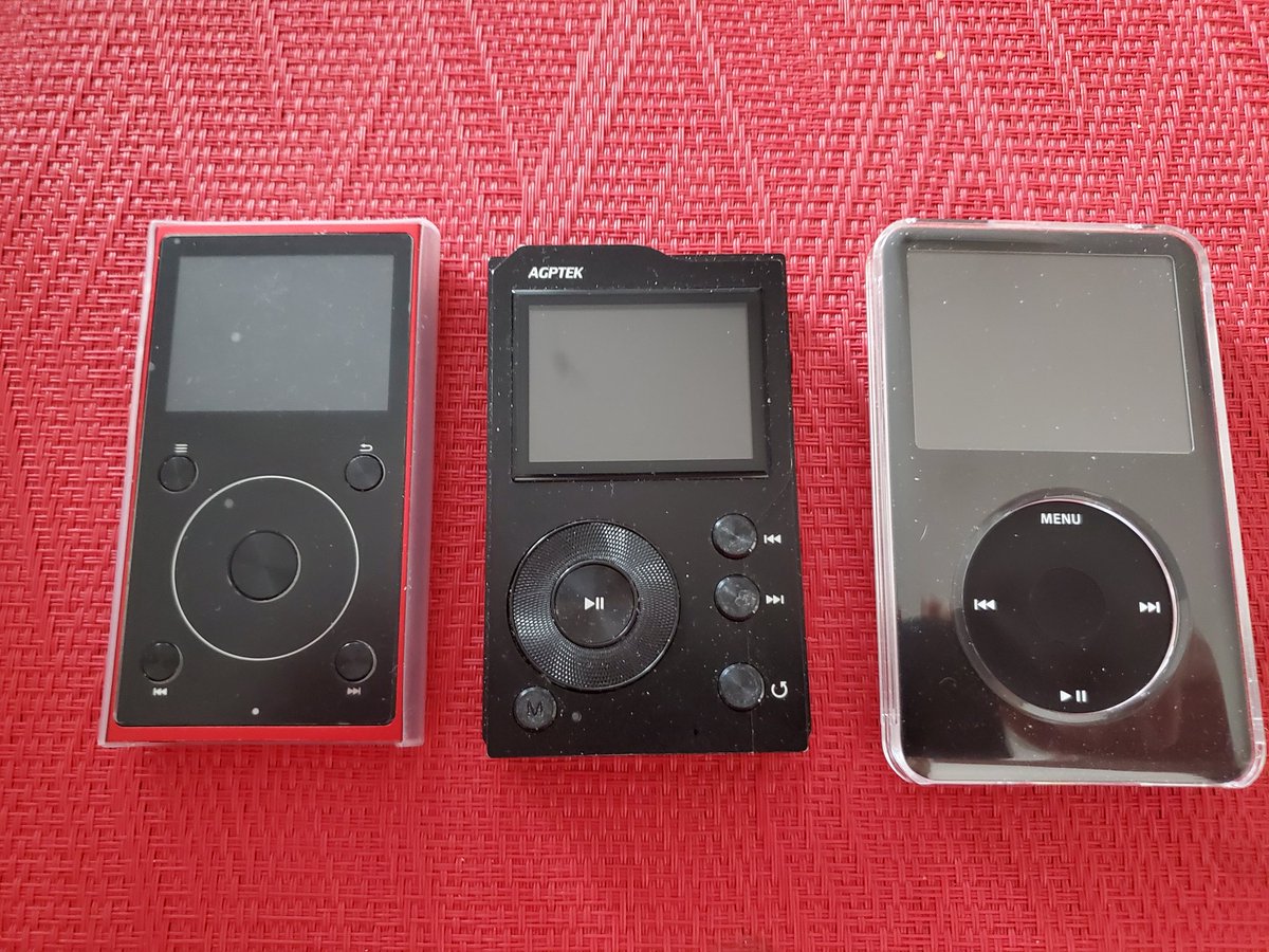 alexiogrenier's tweet photo. Tech Fight ! 🎧
Wich one do you prefer ?
FIIO
AgpTek
IPod Classic
#techfight #musicplayer #FIIO #AgpTek #IpodClassic #Apple #music #tech #audiophile https://t.co/L2FDarkJDB