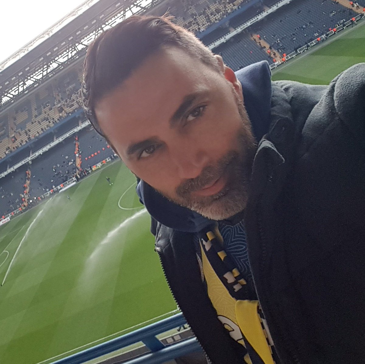 cigaa2's tweet photo. #YeniProfilResmi https://t.co/YHN6D1SbAT
