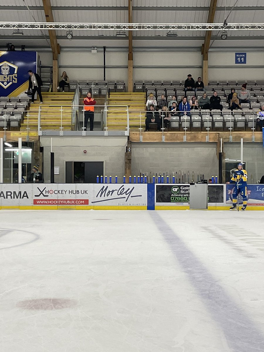 CharlesOnTour1's tweet photo. I’m here to watch the ⚔️ Vs 🤠! @MattHaywood11 won the staying on the ice competition again tonight! https://t.co/nYpFiD3fSY