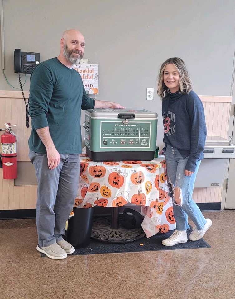 AdamsMarkets's tweet photo. Congratulations to our #Custom Boston Red Sox cooler winner in #AdamsMA! All proceeds of the raffle went to our Paws for a Cause fundraiser.
#ThankYou
#ThatHometownFeeling https://t.co/pgaKzm7J94