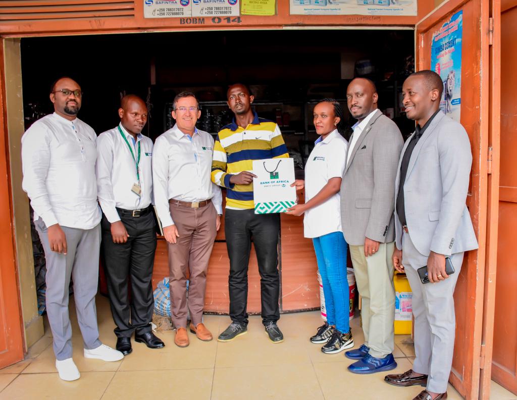 Past Friday was remarkable. I was able to visit our customers at their workplaces in #Musanze and #Rubavu, interact with them to better understand their needs, and thank them for their continued loyalty.
#CSWeek2022 has concluded but elevating your customer experience continues.