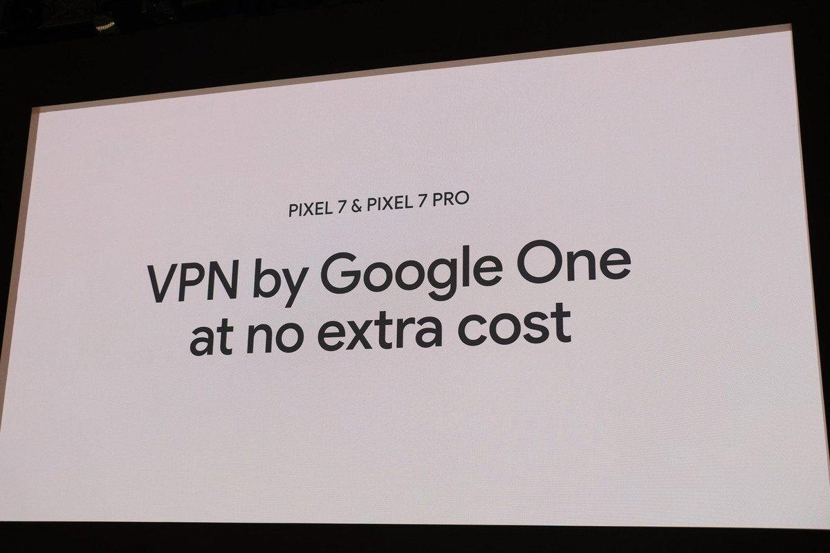 verge's tweet photo. Google’s including its VPN service with the Pixel 7 and 7 Pro https://t.co/QiDgDihv9D https://t.co/ZB3GxPsbgH