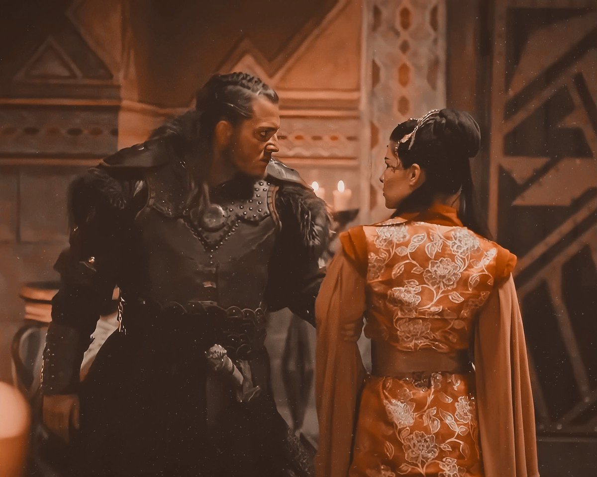 exomniz's tweet photo. Temur, karının elini doğru tutsaydın ölür müydün?
#temjin #destan #meijin #temurtegin
#buraktozkoparan #esrakılıç https://t.co/usKQnSWZTP