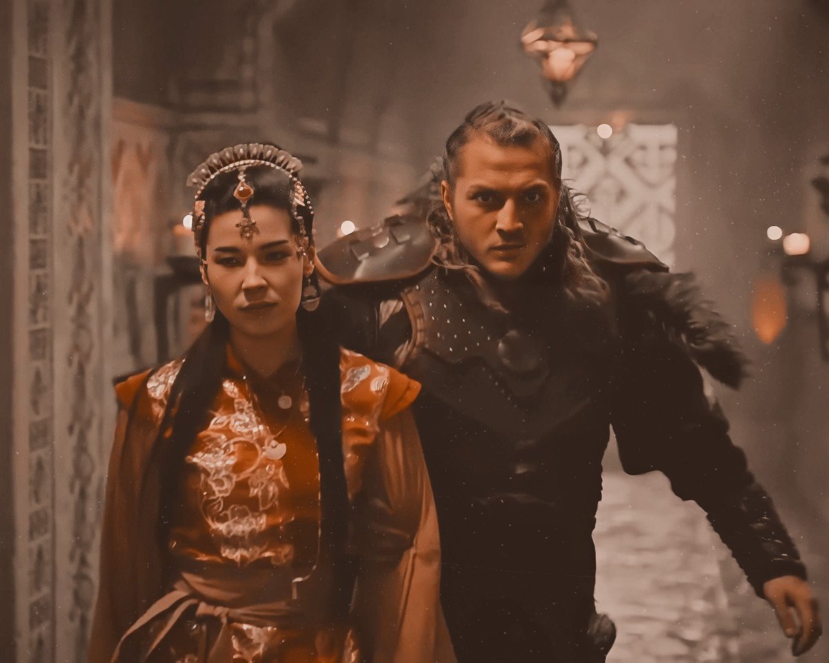 exomniz's tweet photo. Temur, karının elini doğru tutsaydın ölür müydün?
#temjin #destan #meijin #temurtegin
#buraktozkoparan #esrakılıç https://t.co/usKQnSWZTP