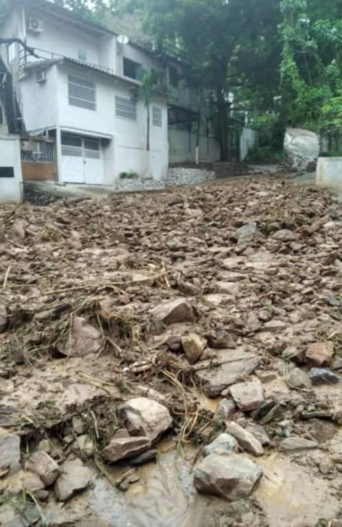 Dayanakrays's tweet photo. #9Oct 

Así se encuentra Chichiriviche de la Costa tras fuertes lluvias de este sábado. https://t.co/L0eWHnSPGb