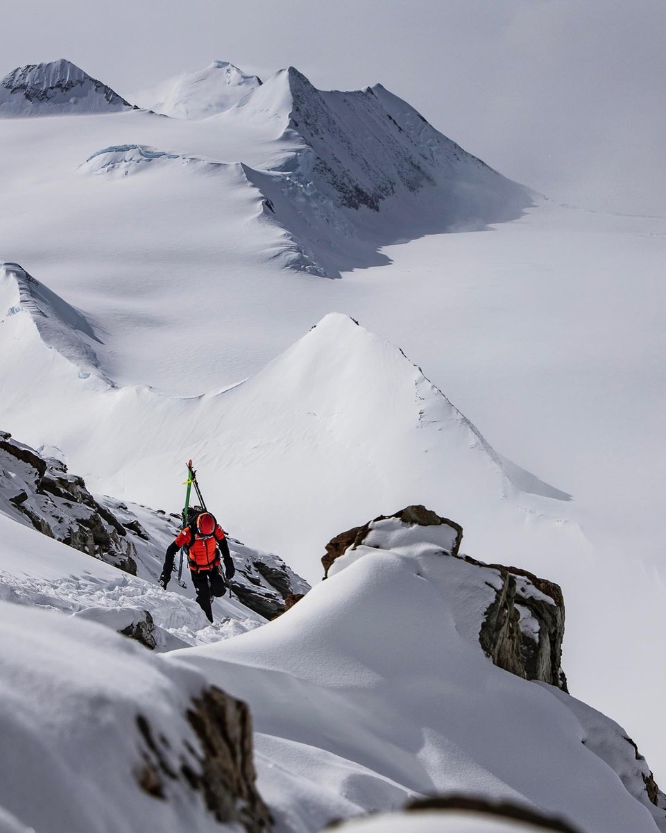 jimkchin's tweet photo. Thank you @hilareenelson for the shining light you brought to this world and for breaking trail for so many. Your strength, humility and graciousness on and off the mountain have inspired me endlessly and will continue to inspire generations to come. My my deepest respect Hil 🙏🏼 https://t.co/8aCLtyY8Mj