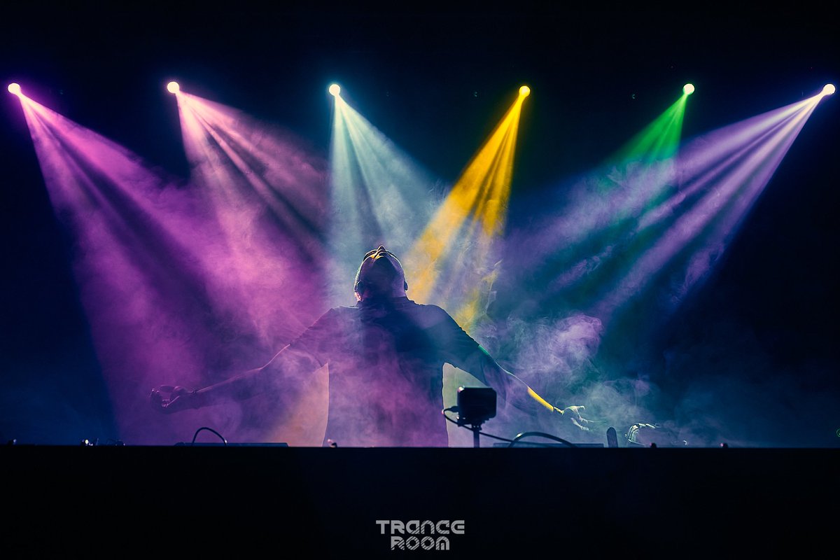 utopic_AR's tweet photo. Sin palabras... Se fue el primer TR festival y no pudo haber sido mejor.

Gracias por acompañarnos, vivimos una noche increíble! 🙏🏻 

Hoy nos vemos en Uniclub para el OTC de @djdavidforbes y quién dice alguna que otra sorpresa 🌜 https://t.co/y3GYUgDajf