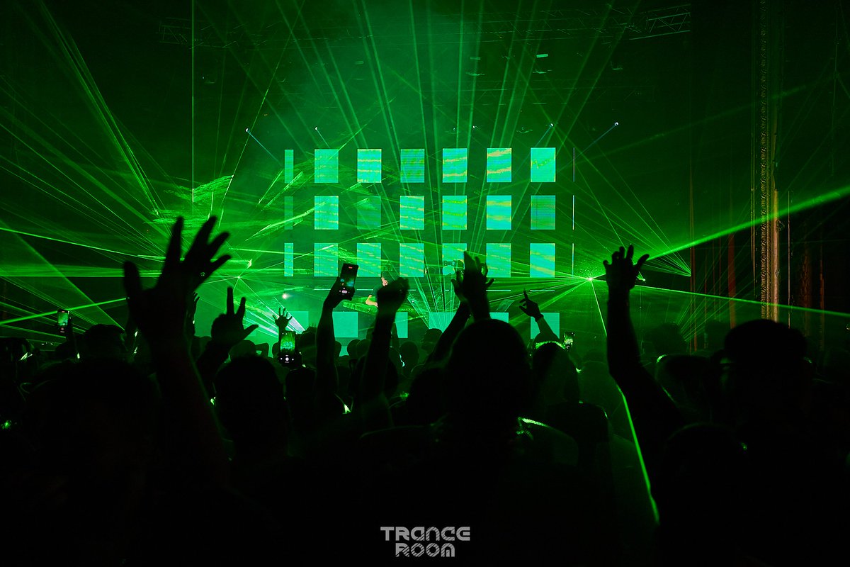 utopic_AR's tweet photo. Sin palabras... Se fue el primer TR festival y no pudo haber sido mejor.

Gracias por acompañarnos, vivimos una noche increíble! 🙏🏻 

Hoy nos vemos en Uniclub para el OTC de @djdavidforbes y quién dice alguna que otra sorpresa 🌜 https://t.co/y3GYUgDajf