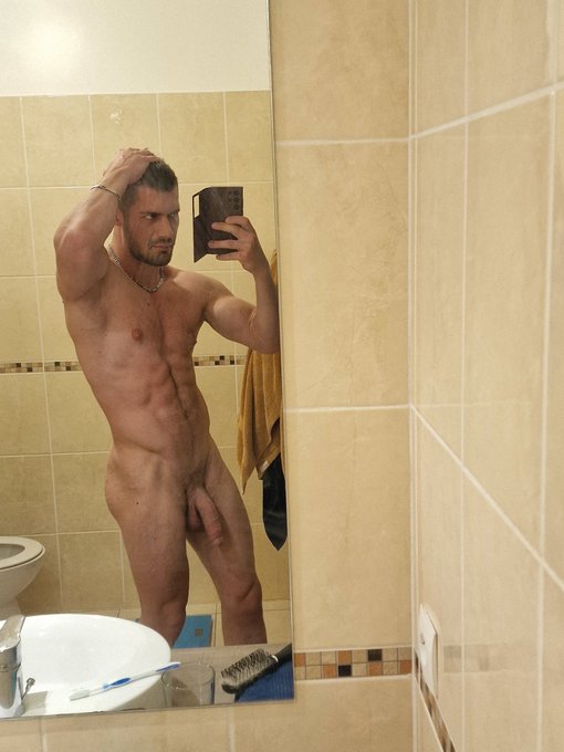 Aujourd'hui c est repos Et toi que fais tu de ton dimanche ? https://t.co/HJZRH841C3