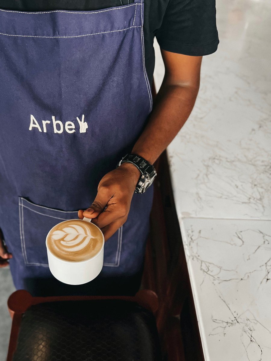Arbe_Cafe's tweet photo. Good afternoon

Don't forget the coffee of the afternoon, made with love ☕️✨

@Arbe_Cafe 
#Mogadishu https://t.co/MiBzbZq0eC