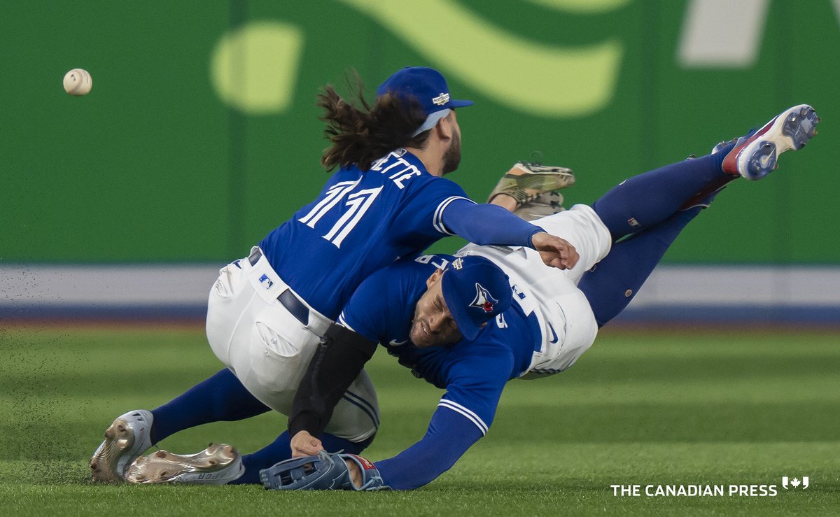 The moment the #BlueJays #Postseason came to an end.#Toronto