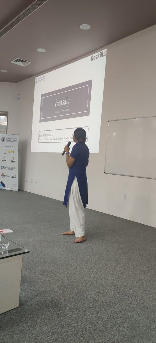 Reskilll's tweet photo. Team DeBuggers presenting their idea during the final pitch session at VC Hackathon 2.0. 
@Aic_banasthali | @Banasthali_Vid

#vchack #Azure #MicrosoftAzure #VCinnovationchallenge #hackathon #aicbanasthali #banasthalividyapeeth #Day2 https://t.co/eiqAtHtCiF