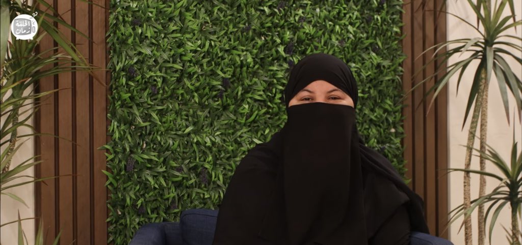 التاجرة صالحة الكريثي تحكي قصتها ك #أول_تاجرة في #سوق_الخضار_والفاكهة_المركزي بجدة على برنامج #الحلقة_زمان 😍🧕🏼🍇

youtu.be/Glq5fk0GzR4