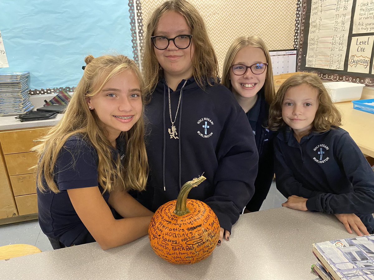 🍁Happy Thanksgiving from our awesome crew! <a href="/HRBurlington/">Holy Rosary</a>