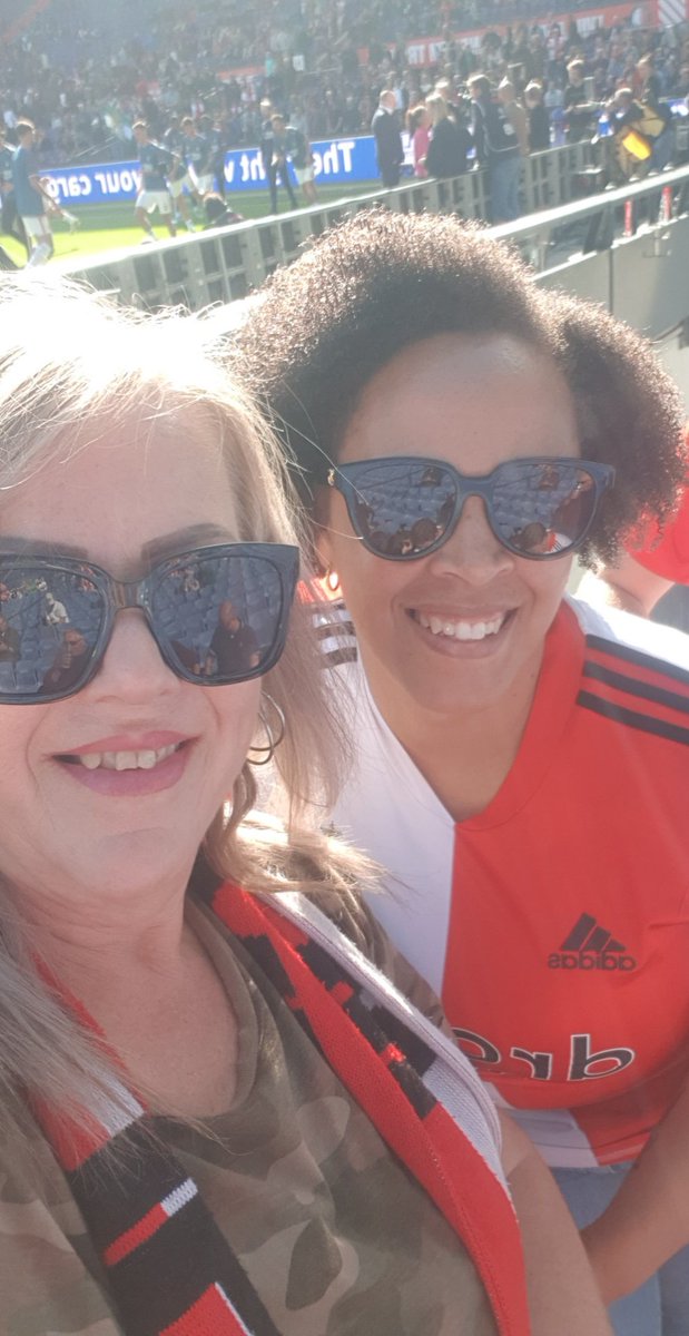 marialena1st's tweet photo. We zijn er weer! #wijzijneraltijd #FEYtwe #vataslocas #W4 #deKuip https://t.co/wAl4AvECtH