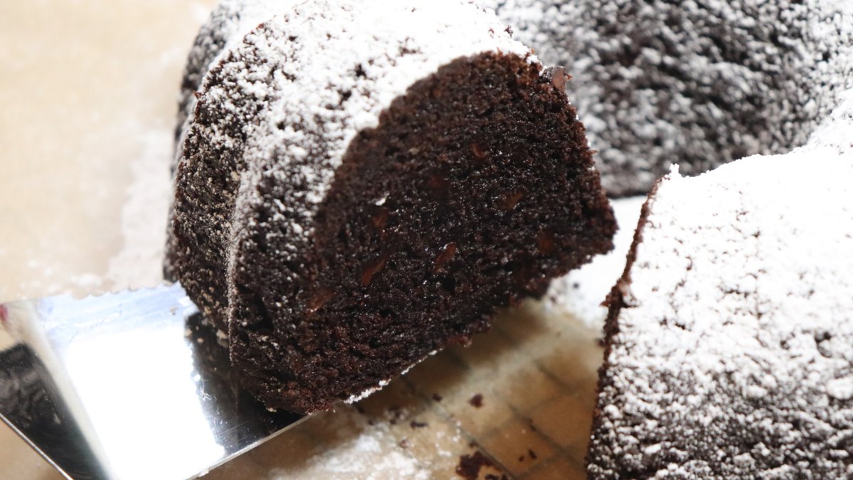 MOLCS_'s tweet photo. Triple Chocolate Cake ππ https://t.co/SXHdwbcLFq #molcs #easyrecipes https://t.co/aGK5lj81tE