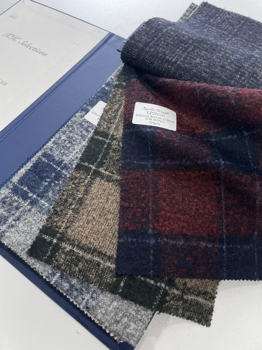 IsAk0203's tweet photo. LoroPiana めっちゃ可愛い生地入ってます😇
秋冬スーツもいい感じです！ https://t.co/78Zm6Kb8Rb