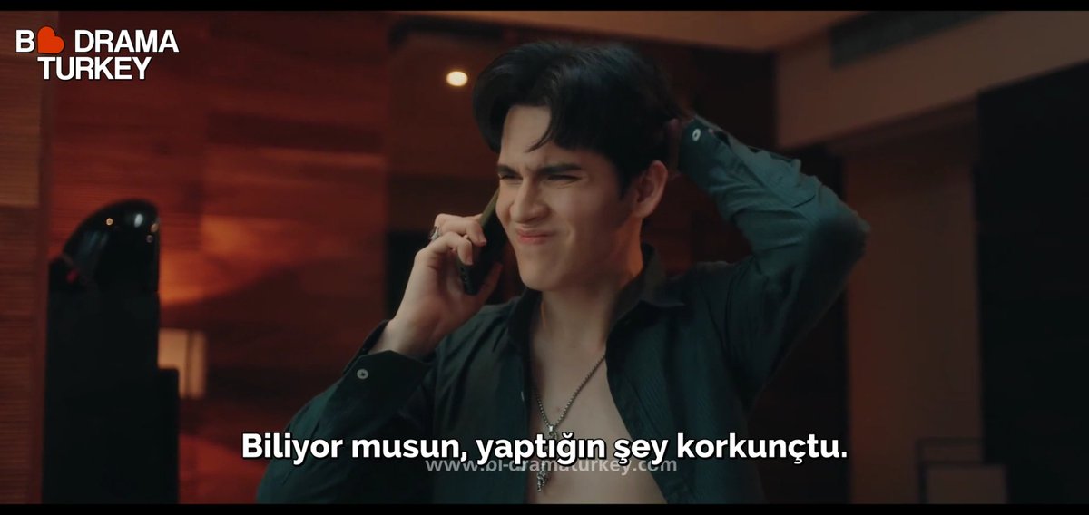 Yai bunu hak etti sırf kıskançlığından adamı uyutup videosunu çekip rezil edecekti ama Mangkorn hemen anladı tabi ama yanlış ilaç yüzünden ikiside birlikte oldu neyseki t*cavüz yoktu yoksa dizi toxic olma yolunda ilerliyordu

#BigDragonTheSeries #BigDragonEP1 ö