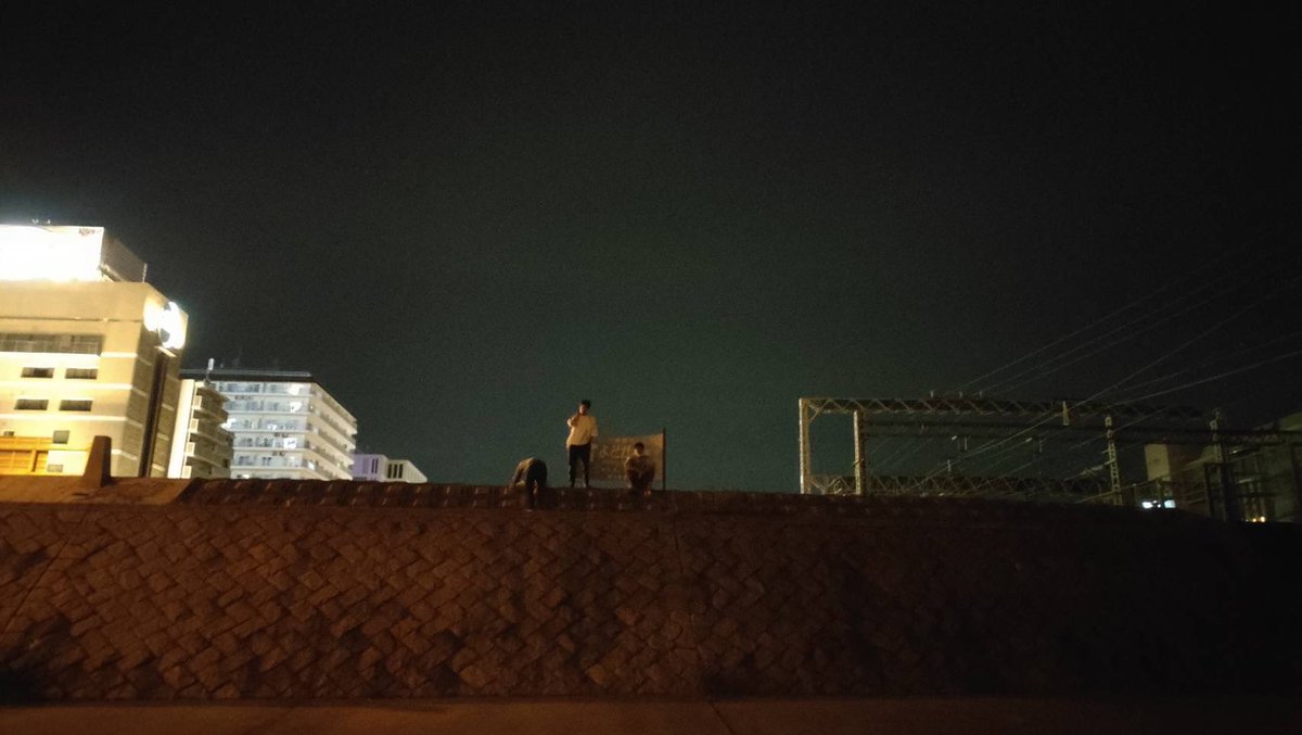 Pulse_amp's tweet photo. 昨日は久しぶりに4人で集まり、次の計画について話しました。
来年は皆様に向けて作品を放ちますので、よろしくお願いします。

その時が来たら、僕達と瞬間を共有しましょう。

では。(ネルマ) https://t.co/9112Fxok0Z