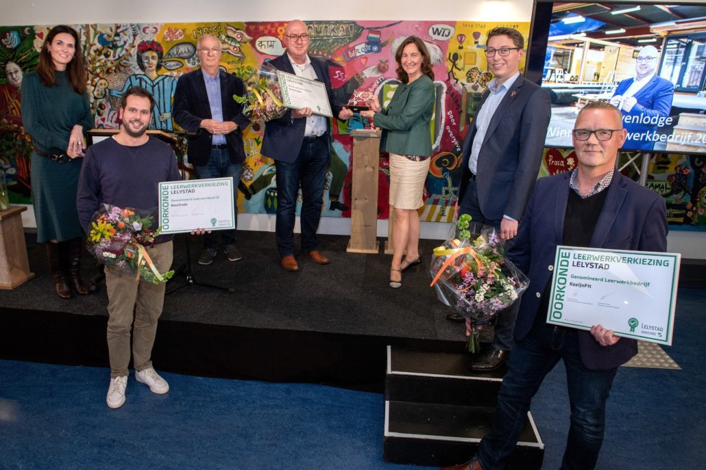 Doe een voordracht!!
Zo leuk om een talent of bedrijf in het zonnetje te zetten. Kost niks, alleen de moeite! 
lelystadakkoord.nl/aanmelding-voo…