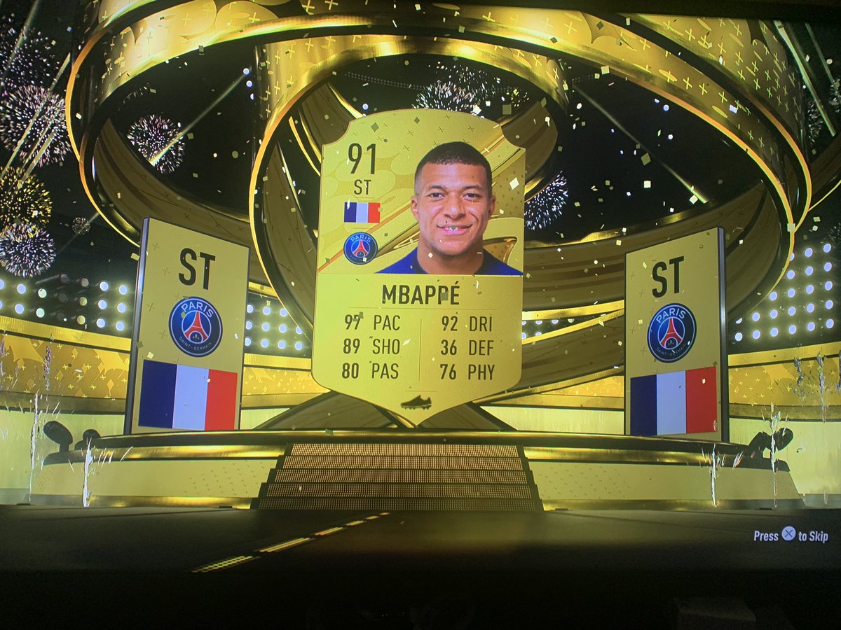 Fut265's tweet photo. So I actually kicked off the RTG by packing Mbappe from a Preview Pack. Always remember to open your preview packs guys! 😂 #FIFA23 #FUT #FUT23 #PreviewPack https://t.co/BBsrrU5eCV