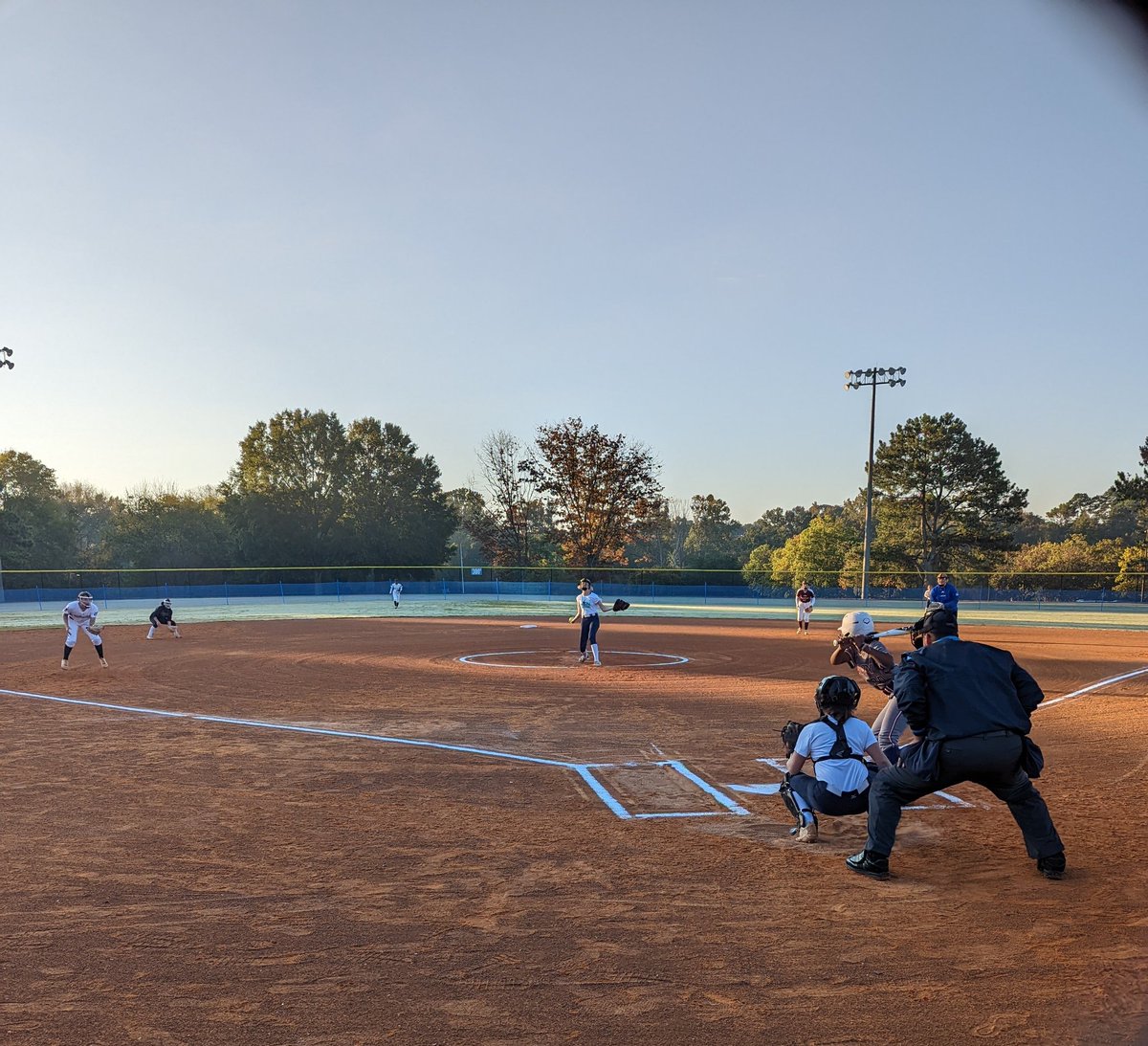 2024 | <a href="/emily_martin157/">Emily Martin</a>  and 2025's <a href="/Baileyfigz/">Bailey figueroa</a>  and @JilianLivengood repping <a href="/NCSparkSoftball/">NC Spark</a> early this chilly morning in The <a href="/TierOneFP/">Tier One Fastpitch</a> Select Game. #softball